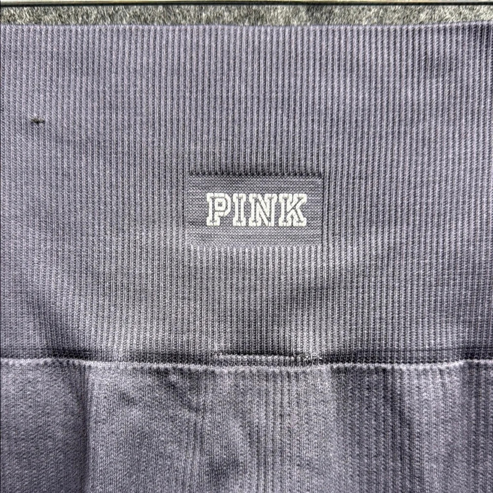 PINK Victoria's Secret Charcoal Leggings - Picture 4 of 5
